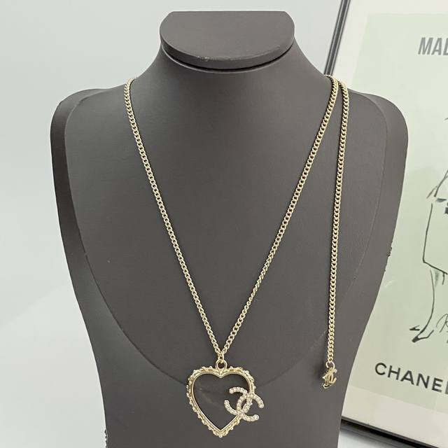 Chanel Necklace Hot New Arrival Chan 25P Lace Heart Necklace Double C On One Sid