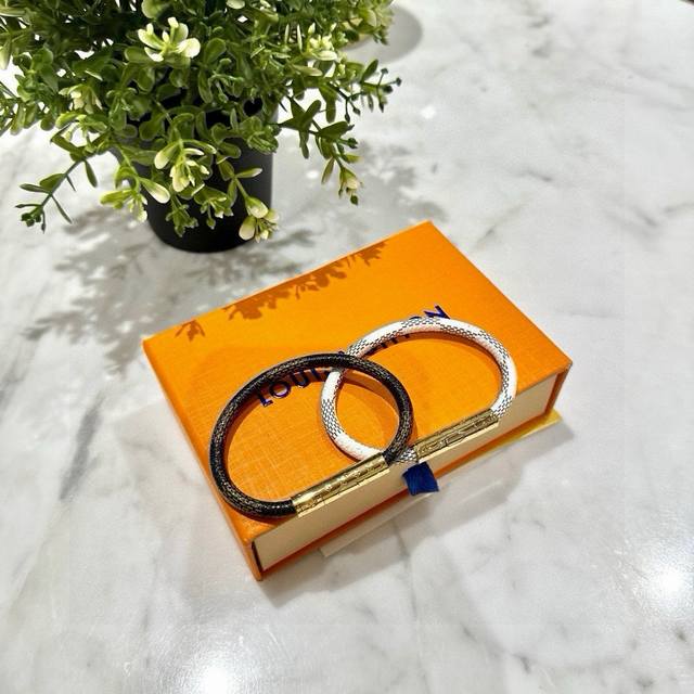 Original Packaging. Lv Vintage-Inspired Leather Rope Bracelet. This Classic Keep