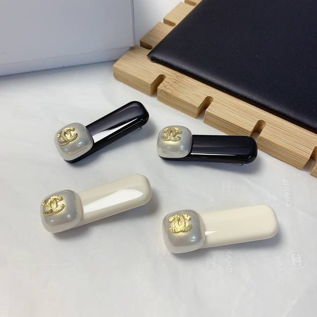 Chanel Chanel Hairpin Pearl Logo Pressed Edge Clip Bangs Clip, Daily Elegant Sma