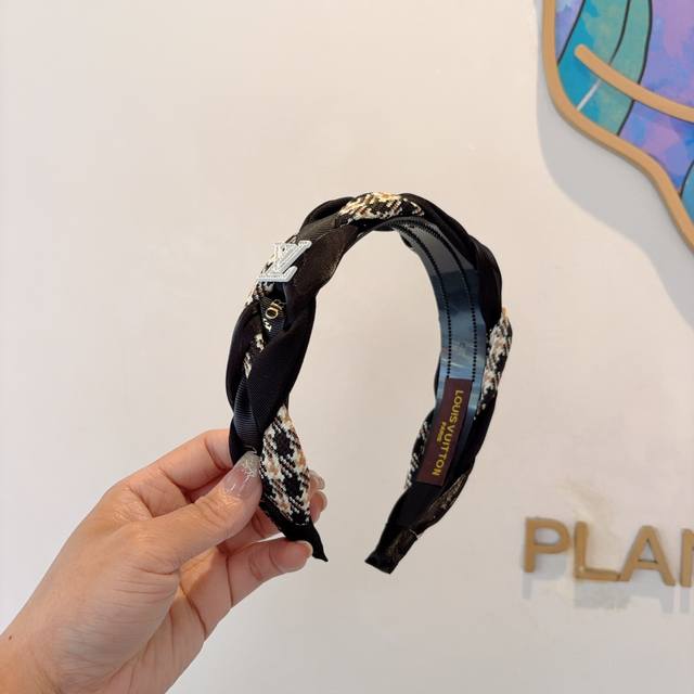 With Packaging Lv Louis Vuitton Classic New Hairband, Fashionable Headband, Late