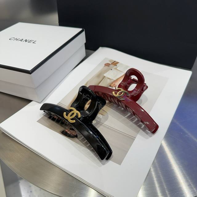 With Packaging Box Chanel Latest Mini Rose Hair Clip. Super Cute! Perfect For La