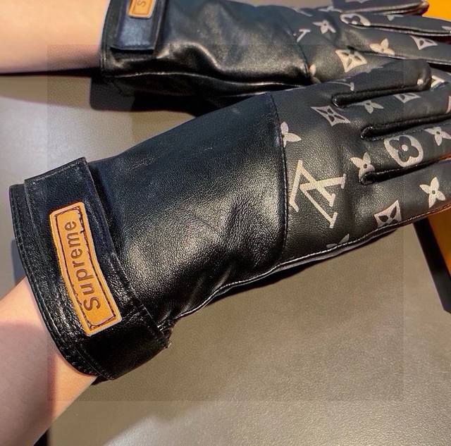 New Exclusive Launch Touchscreen Women's Gloves Lv Authentic Quality, Official W