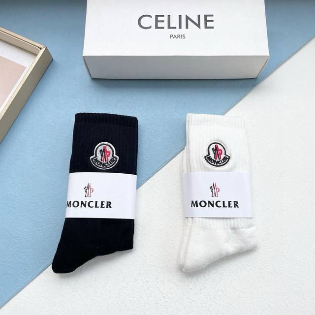 With Packaging, One Pair Per Box. Moncler Super-Popular Influencer Socks, Embroi