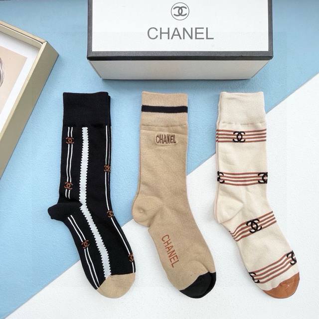 With Packaging, One Box Of Four Pairs. Chanel High-Quality Super-Popular Influen