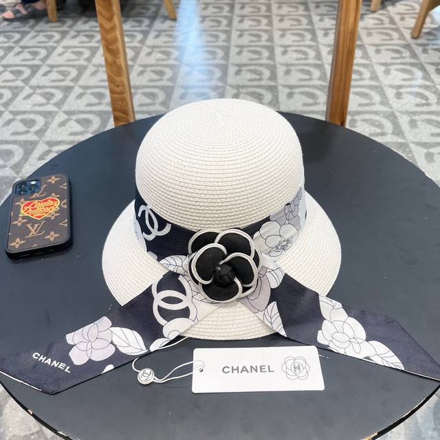 Chanel New Straw-Woven Pearl Ribbon Straw Hat, Detail-Oriented, Simple And Elega