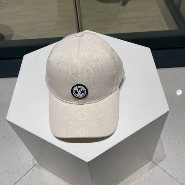 Lv New Baseball Cap, Same As In Stores, High-End Style, Super Versatile, Grab It