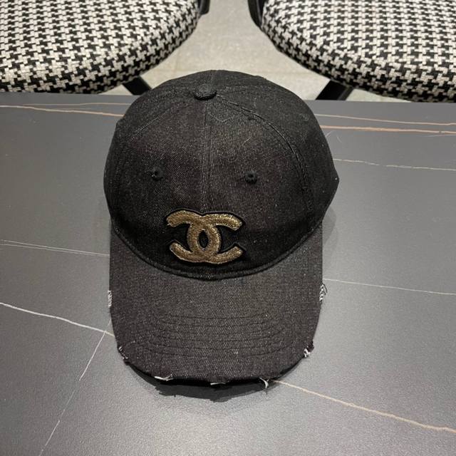Chanel 2025 New Denim Baseball Cap, Classic And Minimalist, Fashionable And Casu