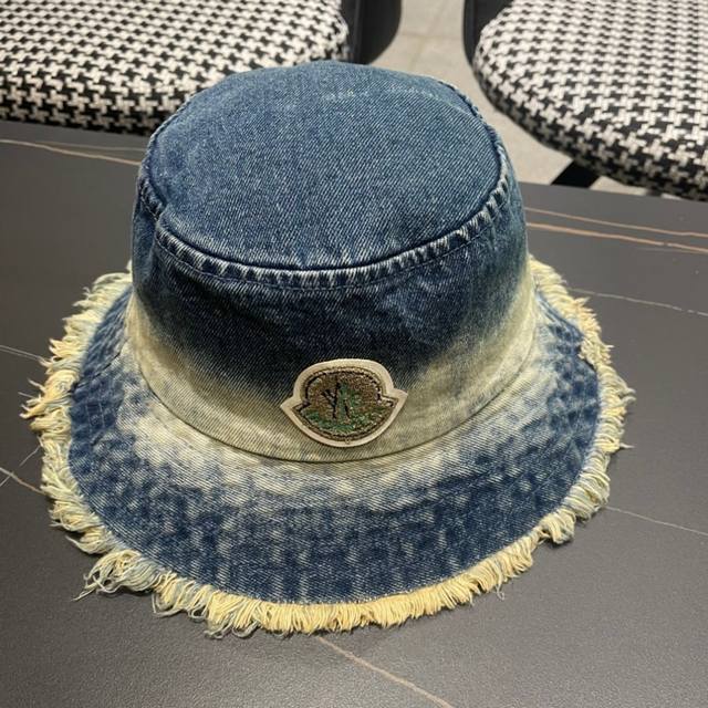 Moncler 2025 Spring New Arrival High-Quality Denim Fisherman's Hat. Ultra-Chic,