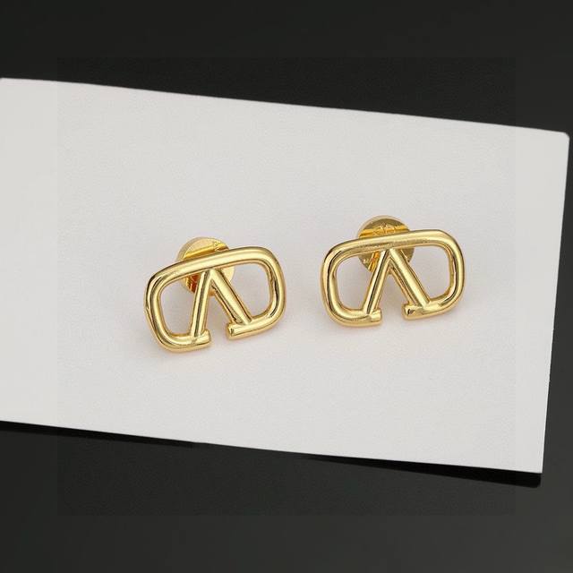 Valentino Valentino Signature V-Shaped Earrings, A Major New Release, Are Taking