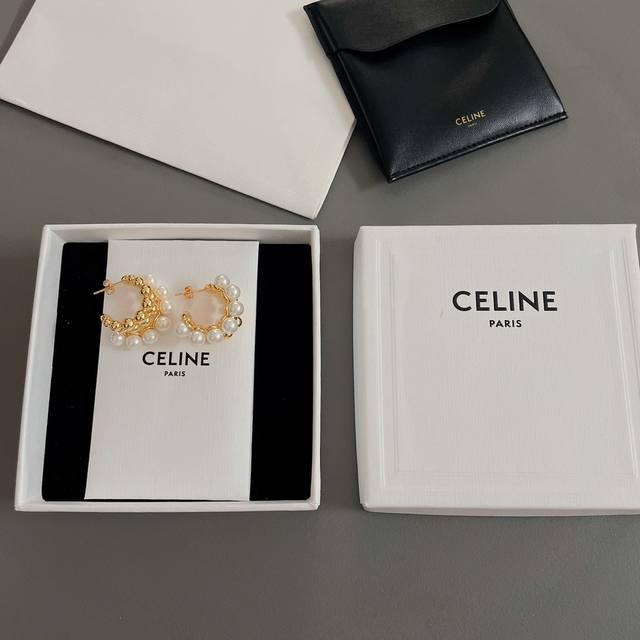 Our Product: C Three-Row Pearl Earrings. In A Word, A Minimalist Yet Extraordina