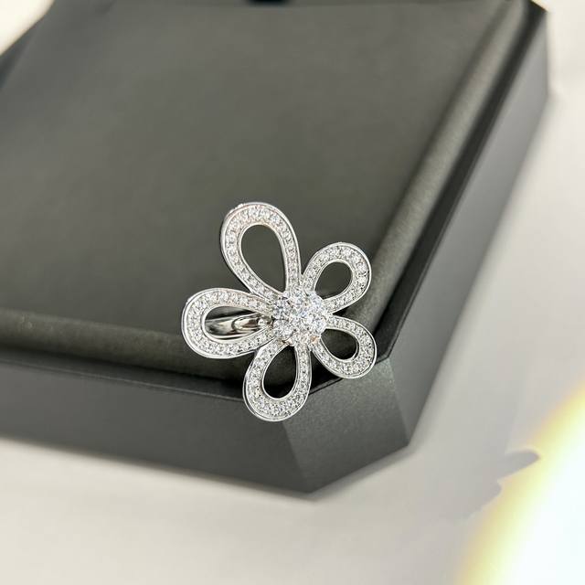 A0010 Premium-Quality Pure Silver Version Finally Available! Matching Necklace I