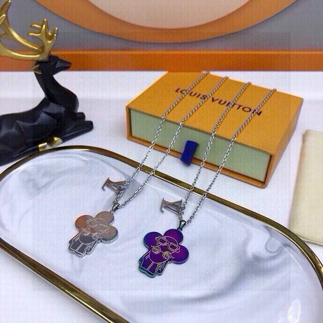 Original Packaging With Matching Images. Louis Vuitton Official Website M69460 L
