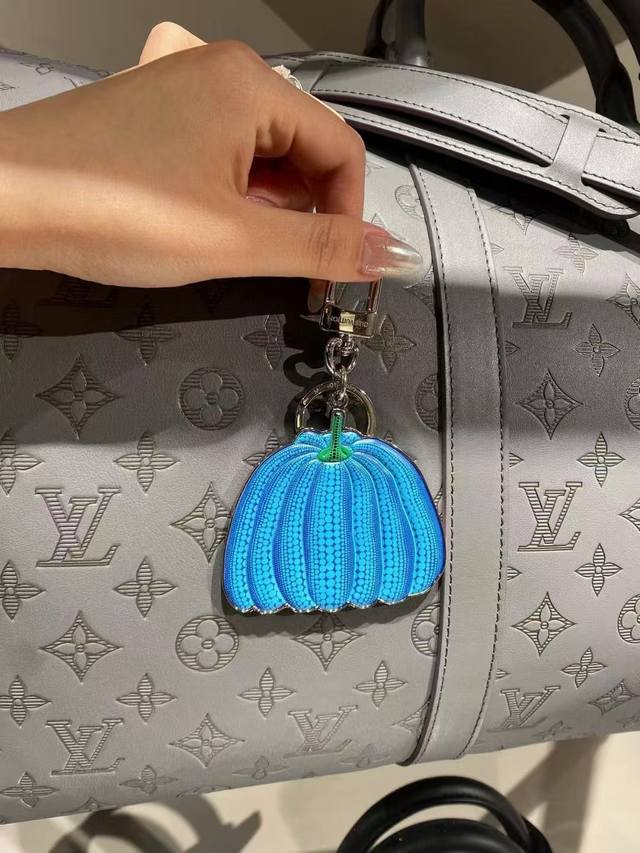 Louis Vuitton Yayoi Kusama Pumpkin Keychain Pendant, Bag Accessory. Louis Vuitto