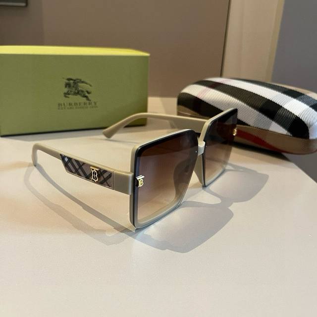 Burberry New Arrival Sunglasses, Must-Have For Travel, Same Style As Many Celebr