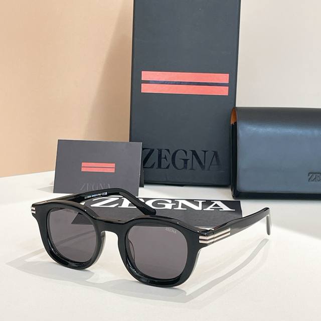 Ermenegildo Zegna*Model: Ez0229 Size: 47 X 23-145