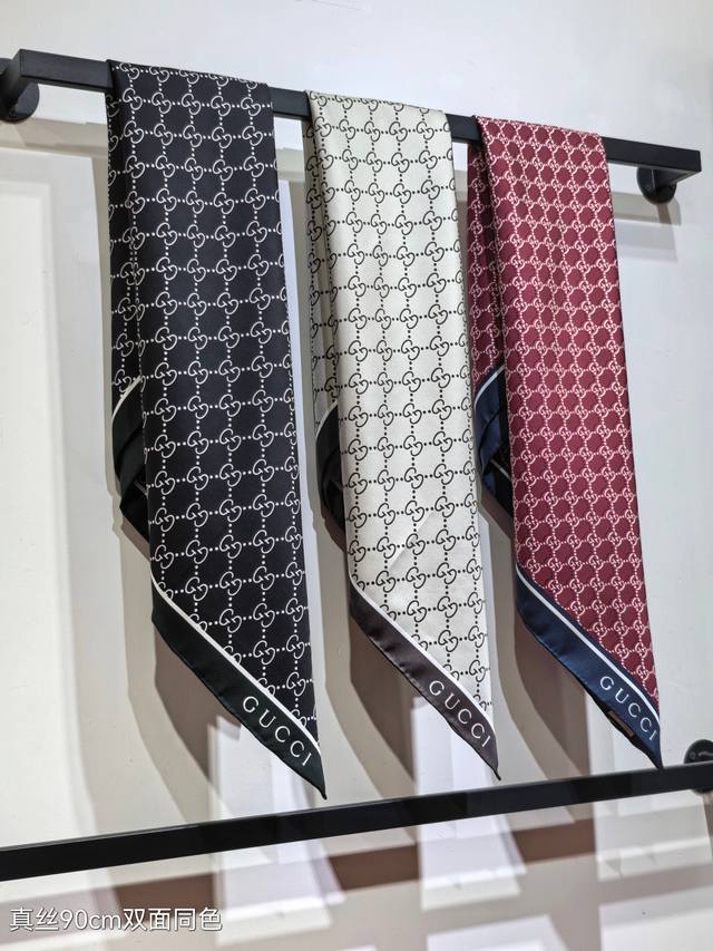 Sgc2501 18-Mum Double-Sided 90X90Cm Twill Silk Gucci Full-Length Small G