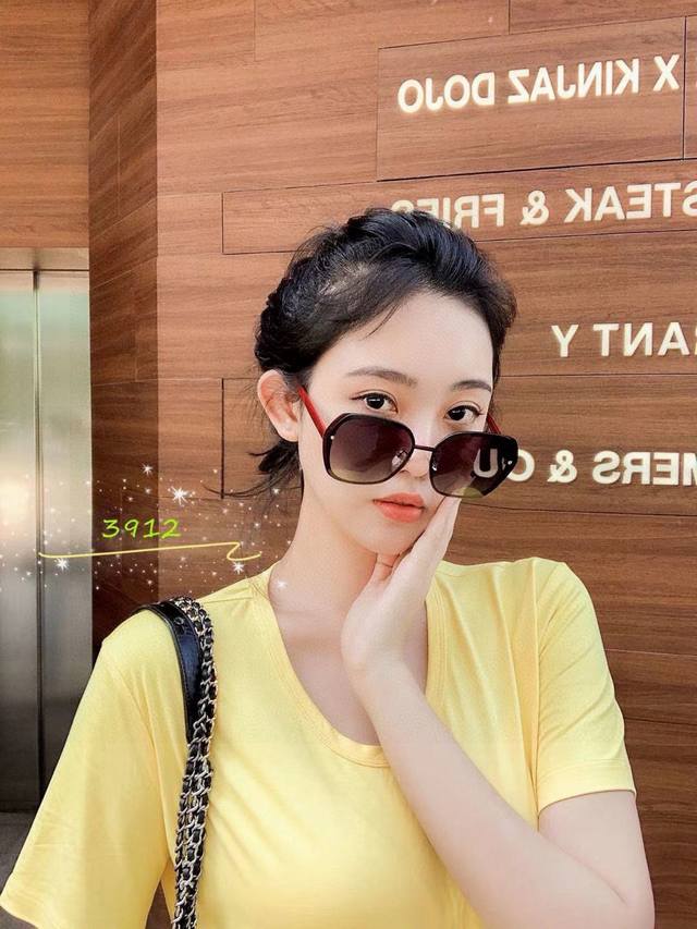 Tr Version - Polarized Exclusive Luxury Sunglasses No Filter Real-Life Photos No