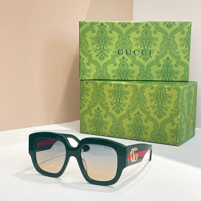 Gucc*Model: Gg10956S Size: 54 18-145