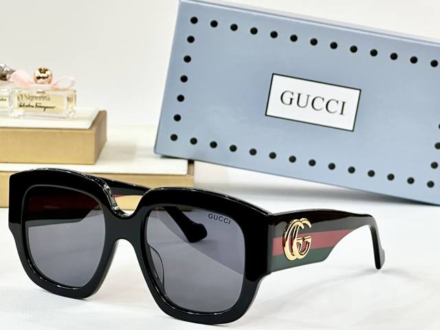 Cucci Mod:Gg1546S Size:52-20 145