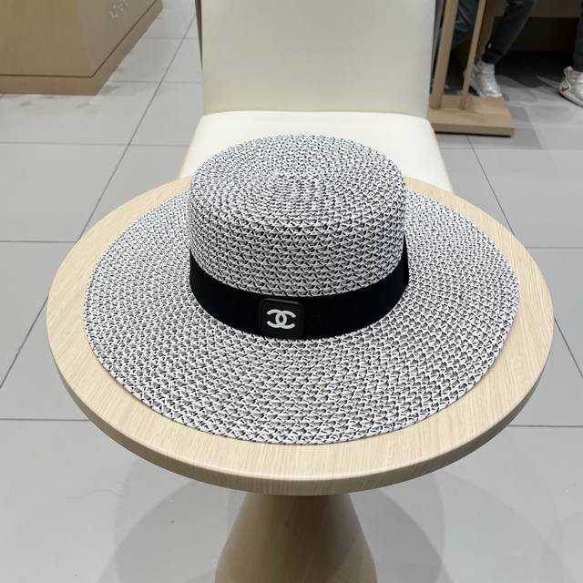 Chanel Chanel Lace-Up Flat-Top Straw Hat For Women, Summer Vacation Casual Beach