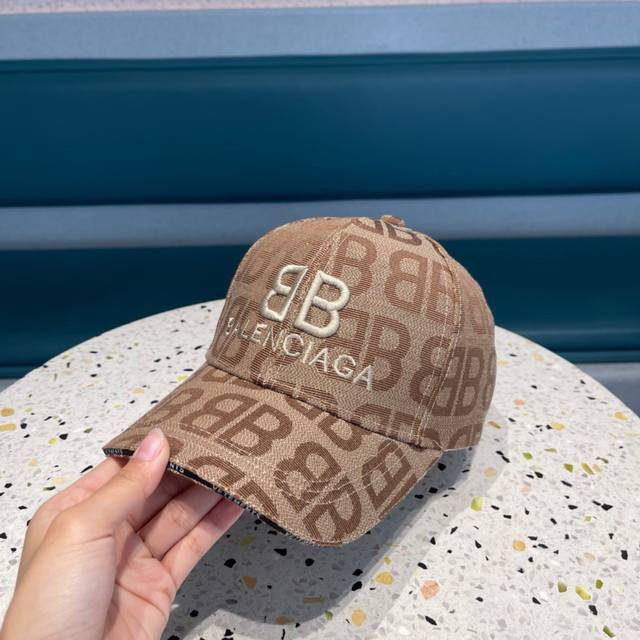 Balenciaga New Duckbill Hat, Baseball Cap, Unisex, Head Circumference 57 Cm