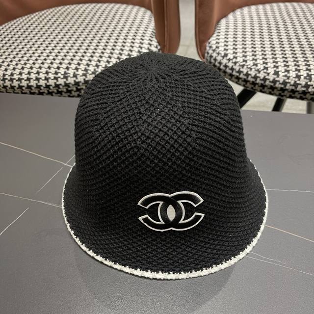 Chanel 2025 New Women's Spring/Summer Minimalist Bucket Hat With Perforated Vent