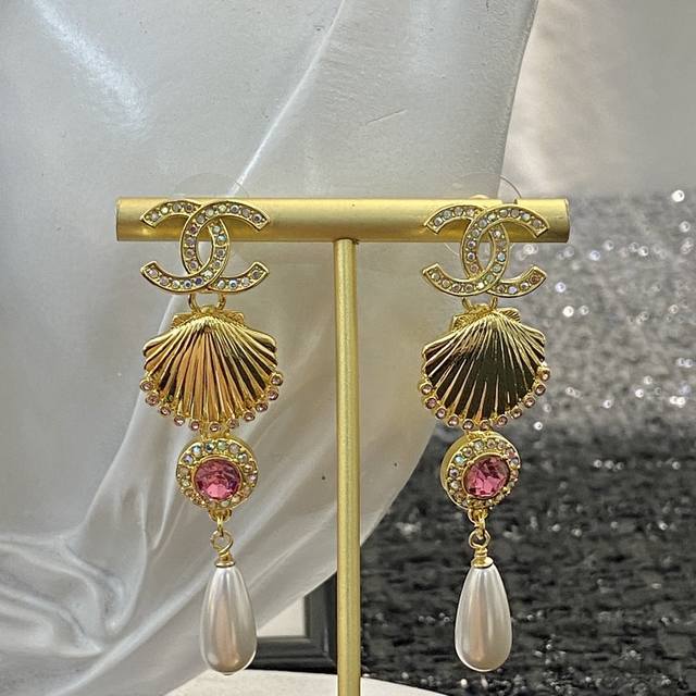 Chanel Ear Studs, Hot-Selling New Arrival. Consistent With Zp Chan 23. Ruby Gold