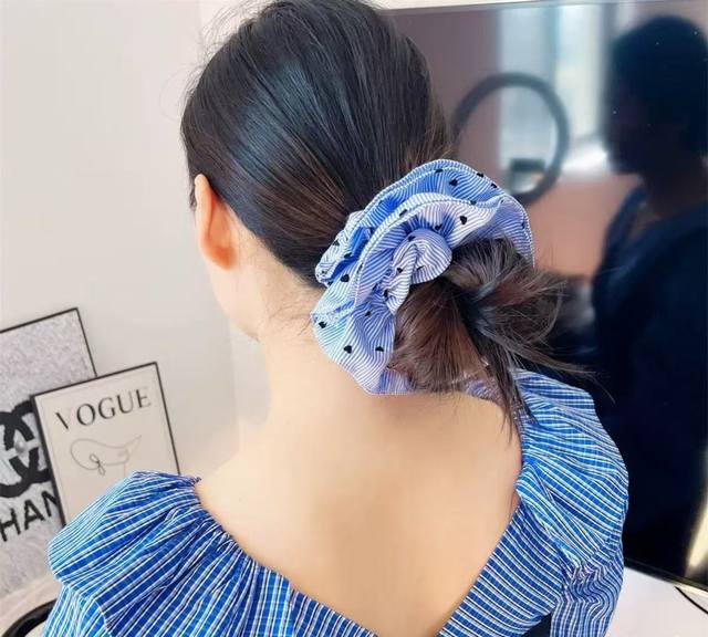 With Packaging Single Chanel New Dot-Patterned Ribbon Ponytail Hairband, High-En