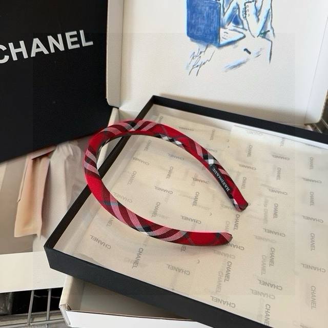 With Packaging Box Burberry Checkered Hairband, Classic Checkered Pattern, Pairs