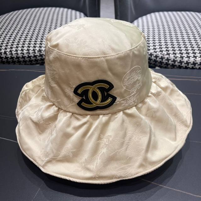 Chanel Chanel New Korean-Style Wide-Brimmed Fisherman's Hat, Sun-Protective And