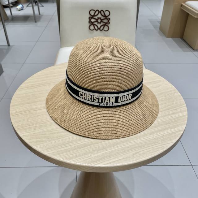Dior Flat-Top Hat Made From Taiwanese Fine Braided Straw, Versatile And Flatteri