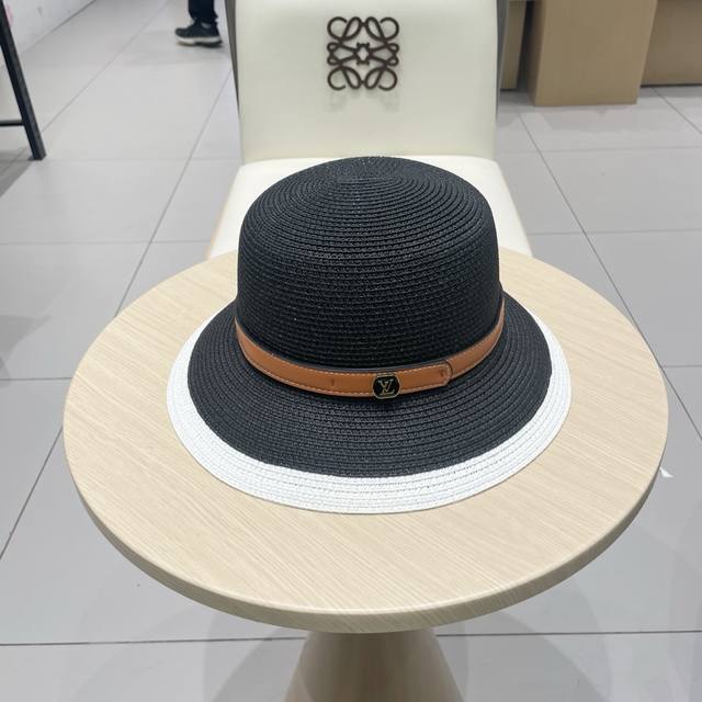 Louis Vuitton 2025 New Belt-Decorated Resort-Style Hat, Straw Hat, Travel Essent