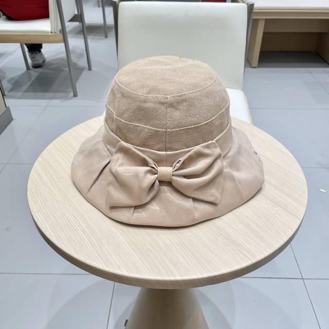 Dior Cotton-Linen Fisherman's Hat, Lightweight Uv-Protective Sun Hat With Bow, F