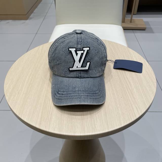 Louis Vuitton Baseball Cap, Lightweight And Breathable. Perfect Fit, Exclusive R