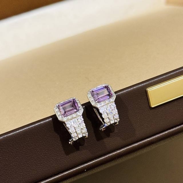 A5856 Luxury Series Ice Sugar Violet Gemstone Stud Earrings With Curved Hooks, P