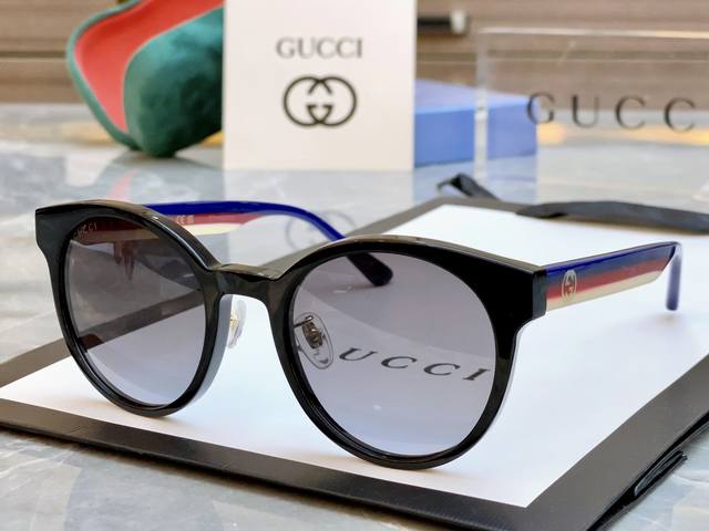 Gucci* Gucci New Sunglasses, Model: Gg1339Sk, Size: 53Mm X 23-145Mm