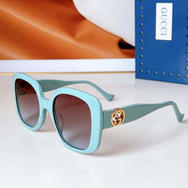Gucci Mod: Gg1029S Size: 56X21 142
