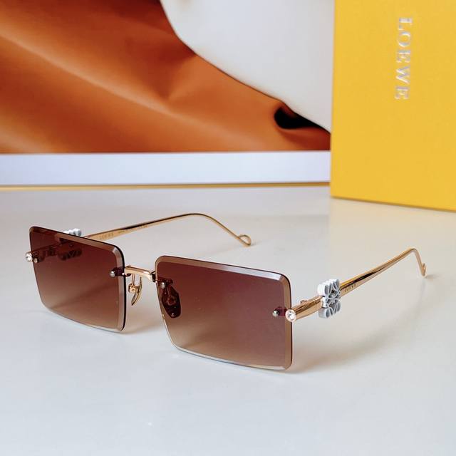 Loewe Model: Lw5090S Size: 60 Mouth 17-143