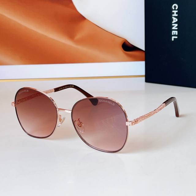 Chanel* Model: Ch2217J Size: 57-17-142