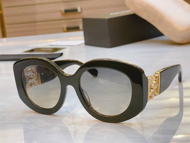 Chanel New Sunglasses, Model: Ch5543, Size: 54Mm X 20Mm X 145Mm,