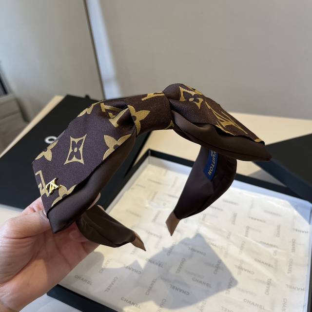Louis Vuitton Vintage New Hairband
