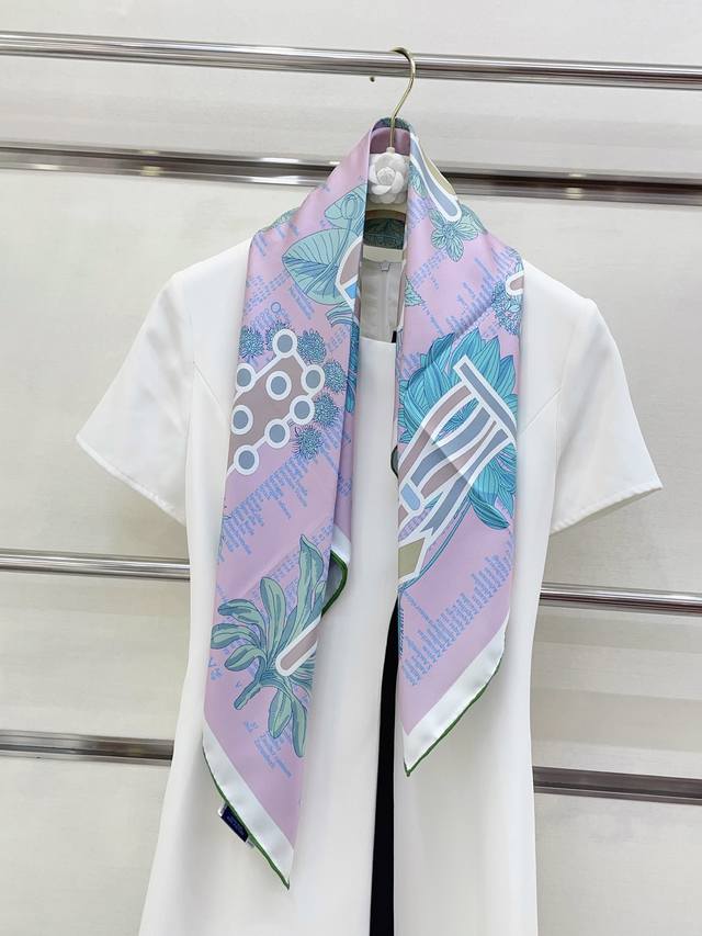 18 Mumi, Double-Sided Contrasting Colors, H**S Silk Scarf,Top-Tier Craftsmanship