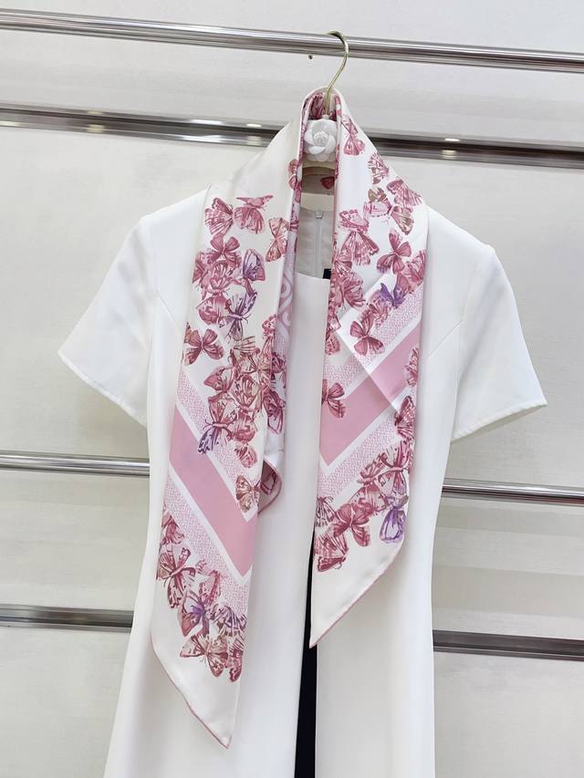 18 Mumi, Double-Sided Same Color, Exuding A Luxurious Vibe. Cd Butterfly Element