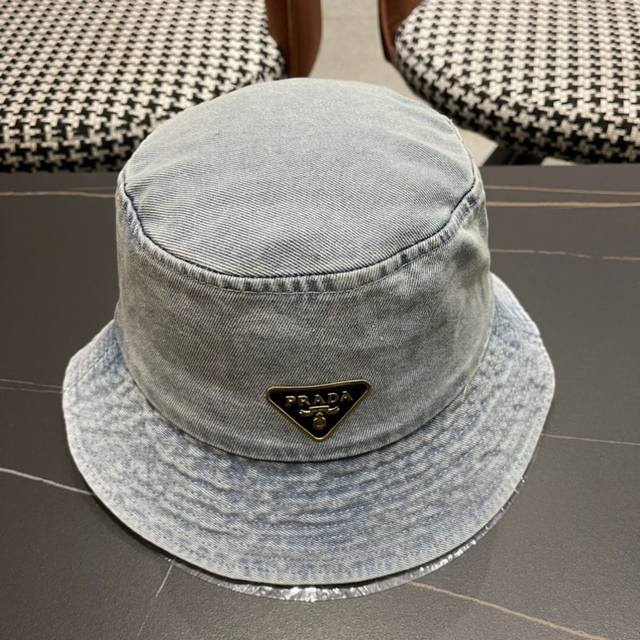 Prada Spring/Summer New Fisherman's Hat, Simple And Sweet Style, Great Hat Shape