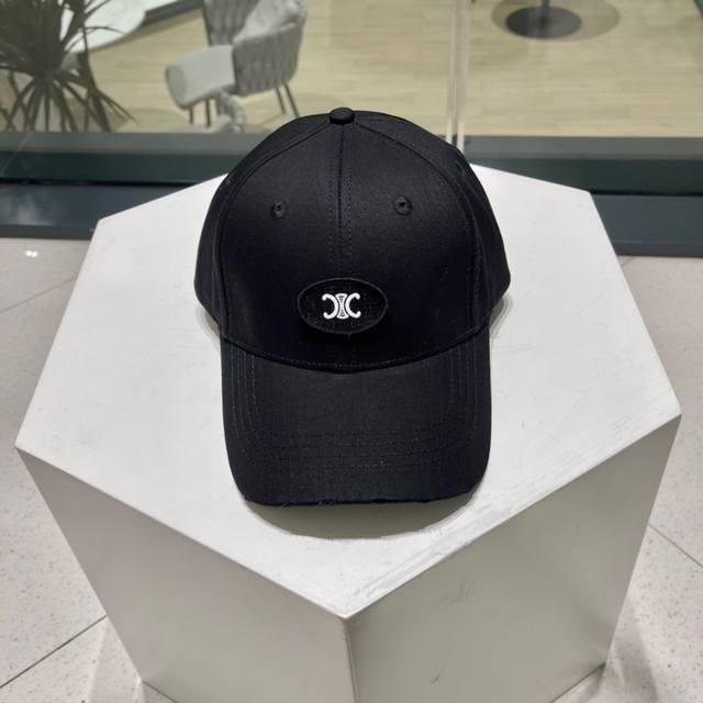 Celine New Simple Baseball Cap, New Arrival, High-End Design, Easy To Match, Hur