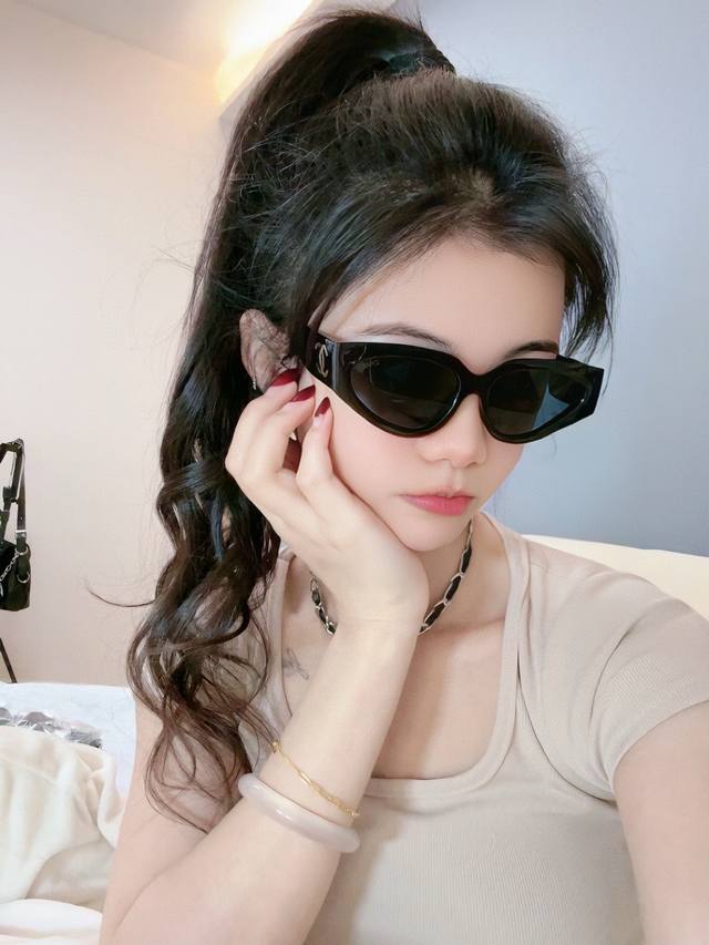 Chanel Sunglasses Classic Small Frame Design, Flattering For All Face Shapes, Pe