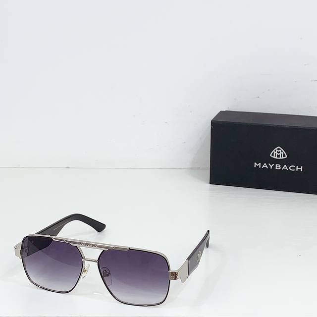 Maybach Model: The President Size: 62 Inches 17-145