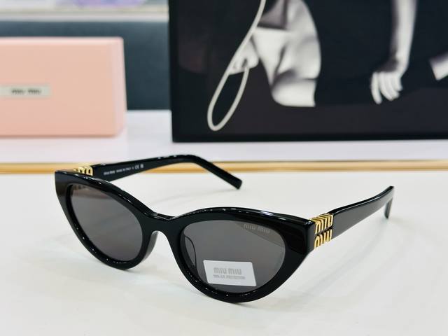 Miu Home Smua04S Size: 54Mm X 20-140Mm Women's Sunglasses. High-End. B-Style Fas