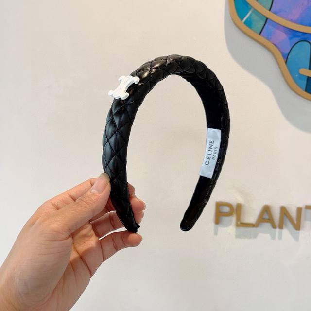 With Packaging Celine New Diamond-Patterned Leather Hairband, Comfortable To Wea