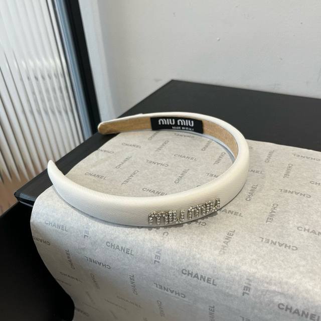 Miu Miu New Hairband